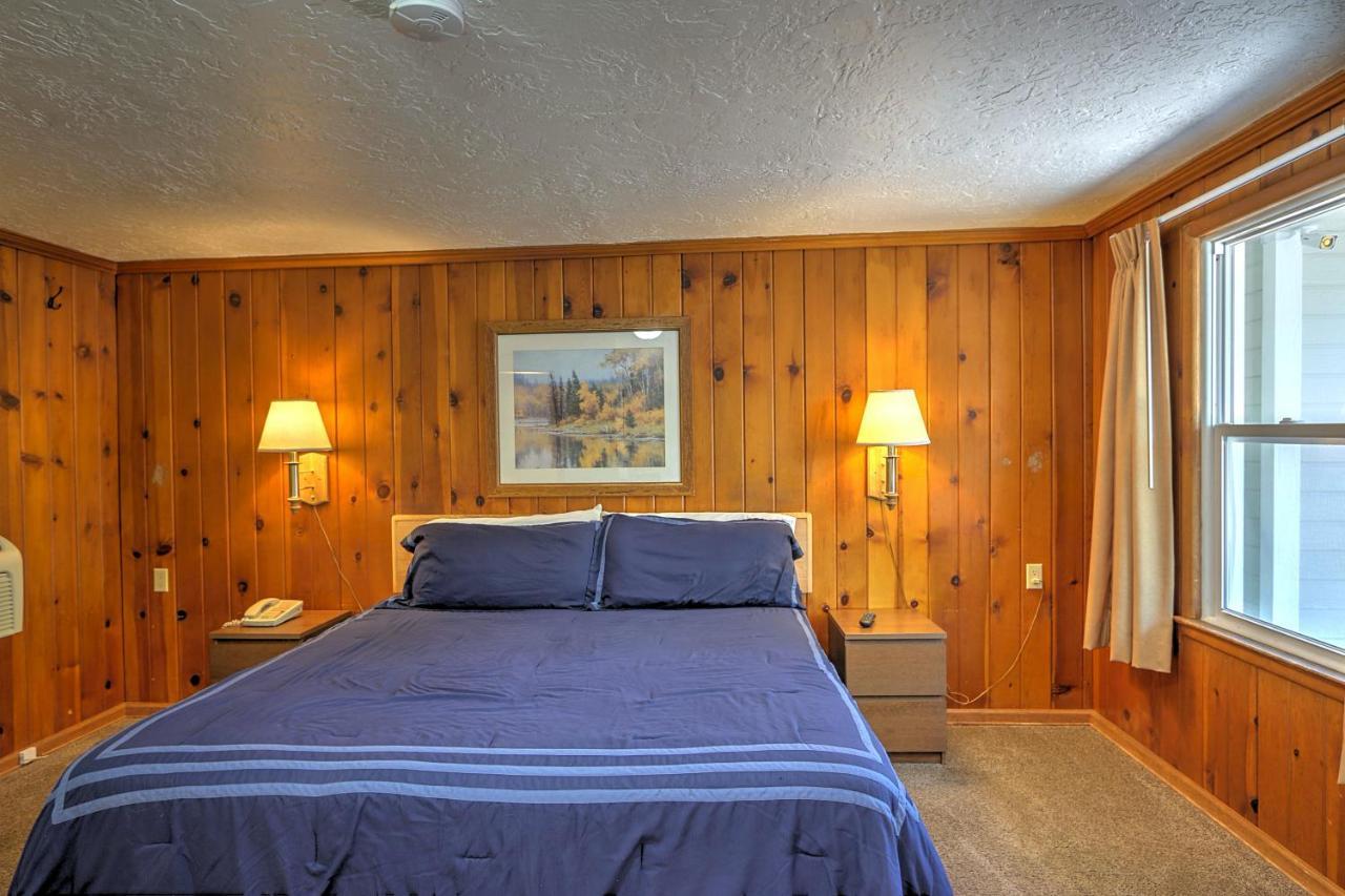 Western Star Inn Rifle Bilik gambar